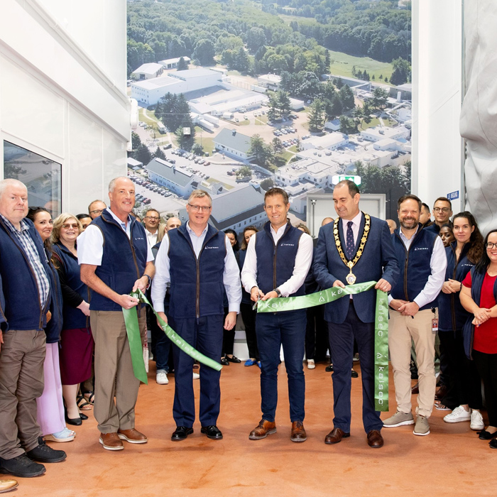 Ribbon cutting at the UK Manufacturing event